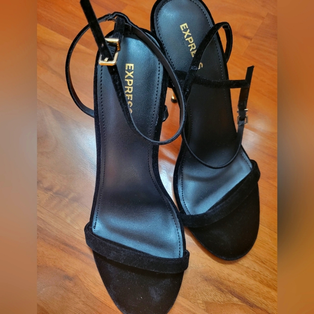 EXPRESS Velvet Metal Heel Sandals Black Size 8 New